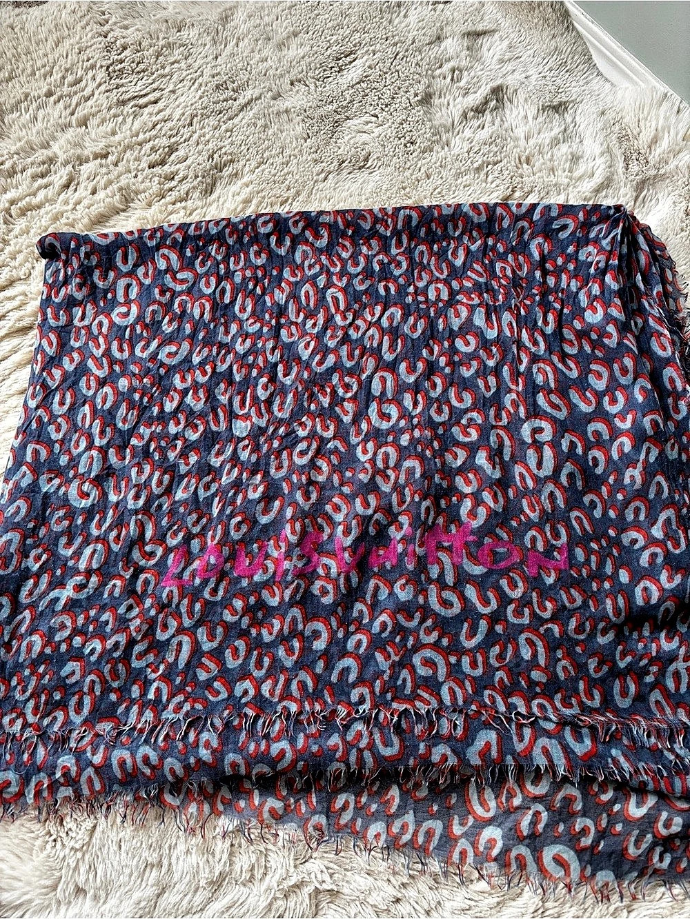 Louis Vuitton x Stephen Sprouse Leopard Stole, Navy and Red - Picture 3 of 9